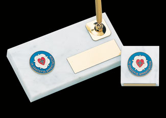 Luther Rose Pen Stand